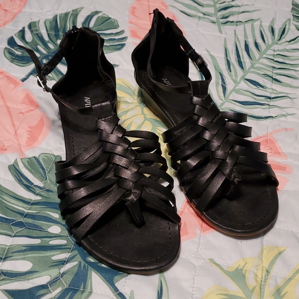 APT 9 Sandals